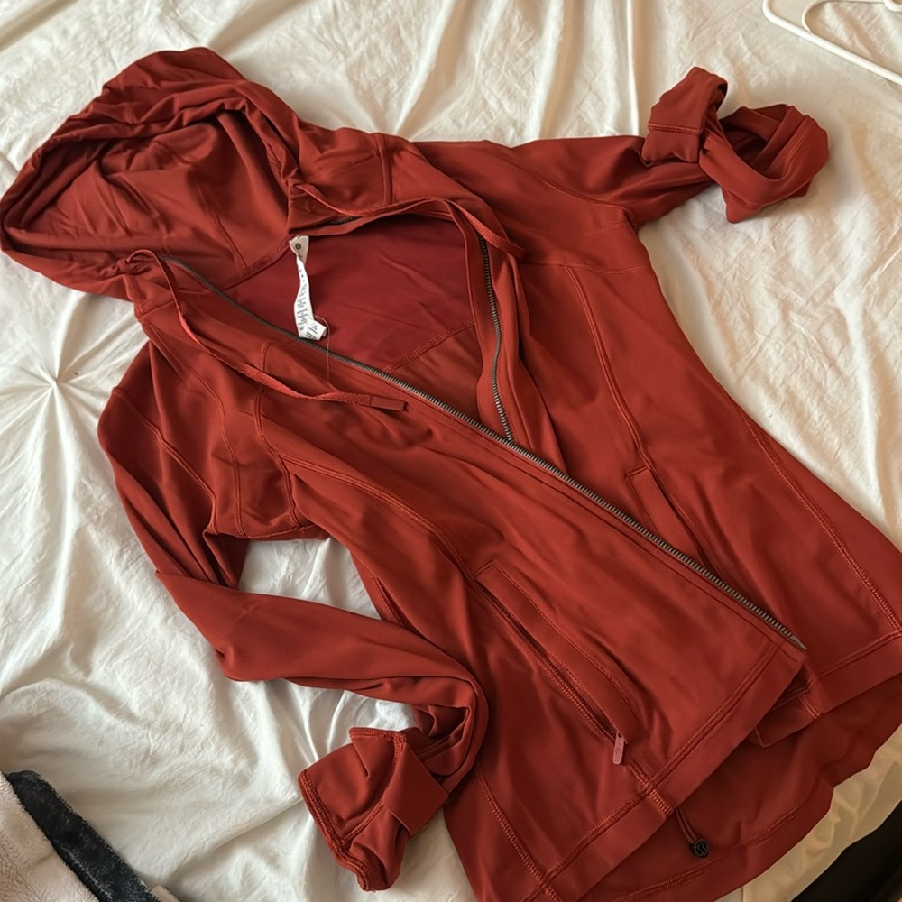 Lululemon define hooded size 8